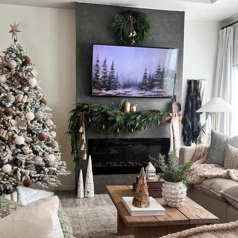 Touchstone Sideline 50 Smart Electric Fireplace decorated for Christmas, photo credit@mollynicolehome