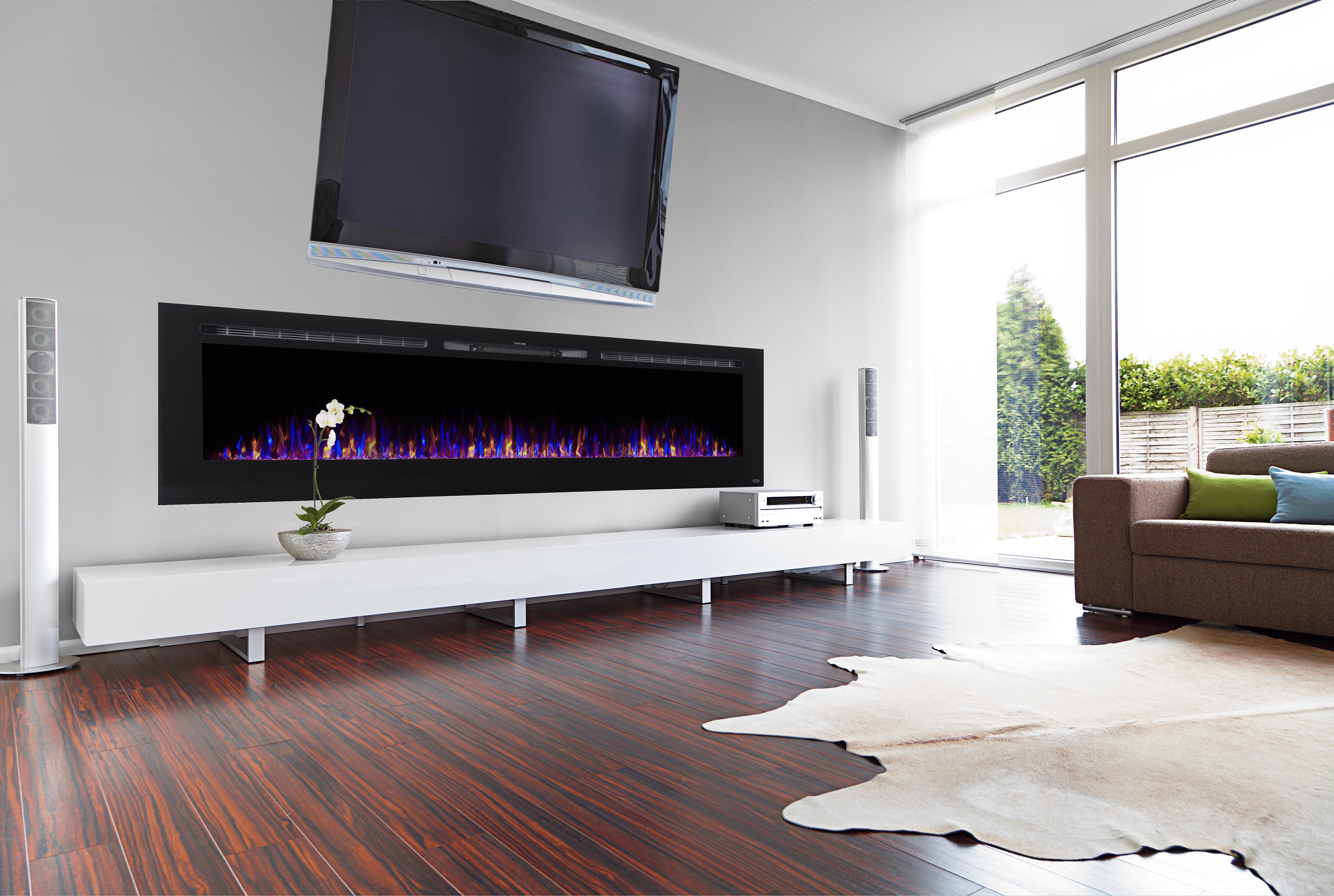 Sideline 100 80032  Refurbished Recessed Electric Fireplace room setting.